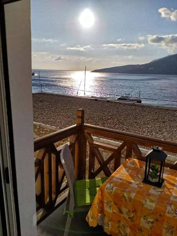 Ornella'S & Laura'S Secret Place Livadia  외부 사진