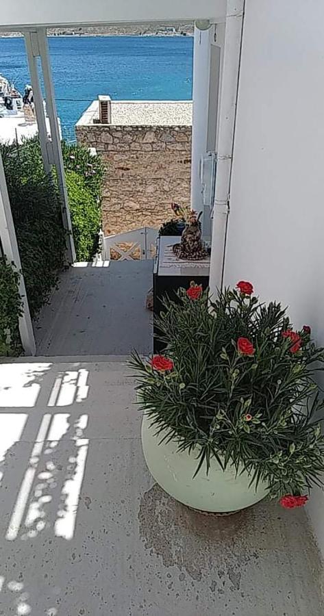 Ornella'S & Laura'S Secret Place Livadia  외부 사진